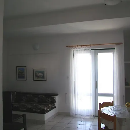 公寓 Sanda 穆泰尔岛