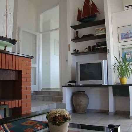 公寓 Sanda 穆泰尔岛