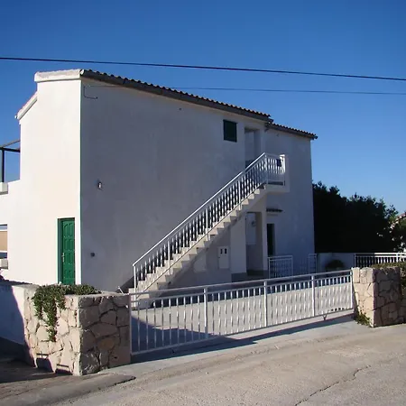 Sanda 아파트 무르테르